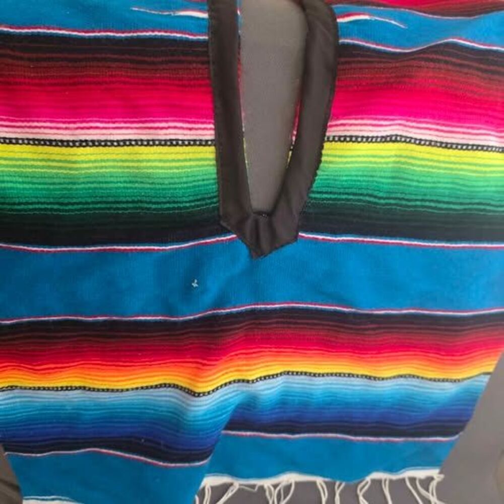 Colorful Striped Poncho Serape #cincodemayo childrens 2-7 age EUC